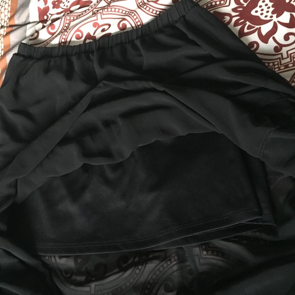 NOT FOR SALE RN! DONT BUY! Black Forever 21 Maxi Skirt Size Large - Picture 4 of 7